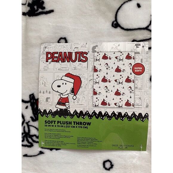 Peanuts Snoopy Woodstock Puffer Jacket Puffy Coat Soft Throw Blanket 50 X 70” - Picture 2 of 16